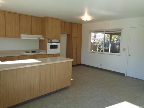 772 Del Mar St, Fairfield, CA 94533 photo 5