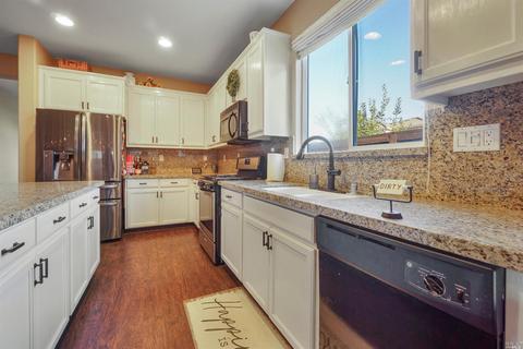 490 Cache Ct, Vacaville, CA 95688 photo 18