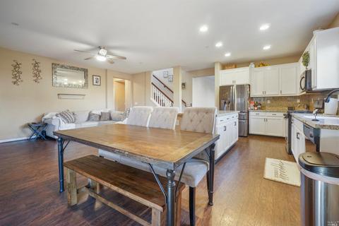 490 Cache Ct, Vacaville, CA 95688 photo 13