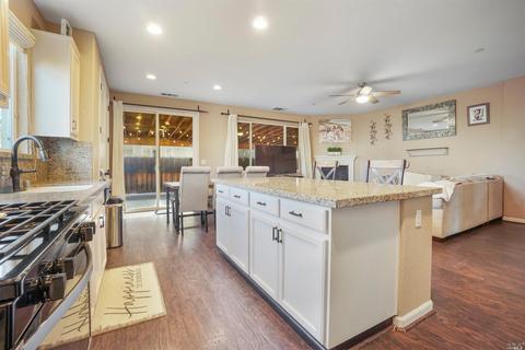 490 Cache Ct, Vacaville, CA 95688 photo 17