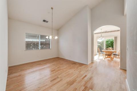 858 Ella Fitzgerald Ct, Windsor, CA 95492 photo 12