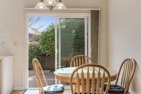 858 Ella Fitzgerald Ct, Windsor, CA 95492 photo 15