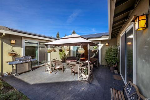 307 Moonlight Cir, Cloverdale, CA 95425 photo 3
