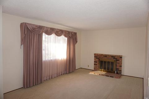 340 Inverness Dr, Vallejo, CA 94589 photo 3