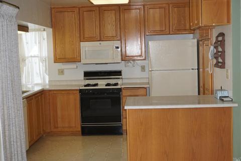 340 Inverness Dr, Vallejo, CA 94589 photo 6