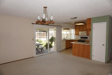 340 Inverness Dr, Vallejo, CA 94589 photo 5