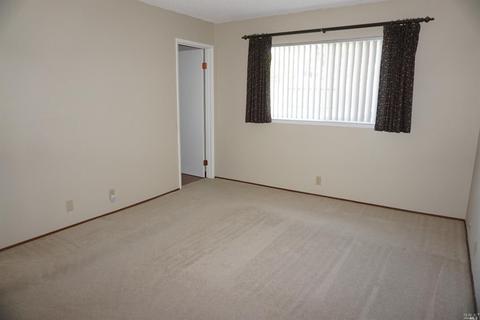 340 Inverness Dr, Vallejo, CA 94589 photo 14