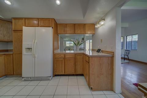 461 Diana Dr, Vallejo, CA 94589 photo 10