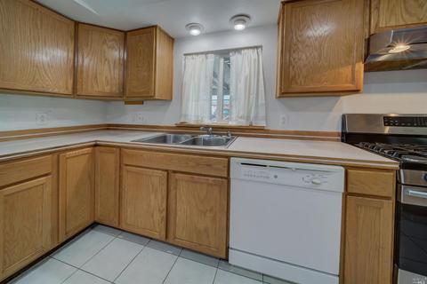 461 Diana Dr, Vallejo, CA 94589 photo 13