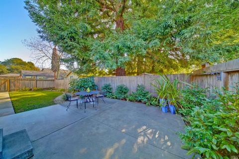 907 Starr Creek Ct, Windsor, CA 95492 photo 6