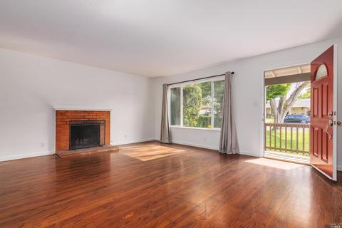 807 Rollingwood Dr, Vallejo, CA 94591 photo 5