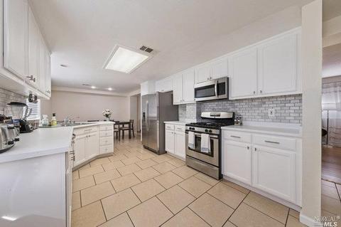 723 Daniels Ave, Vallejo, CA 94590 photo 3