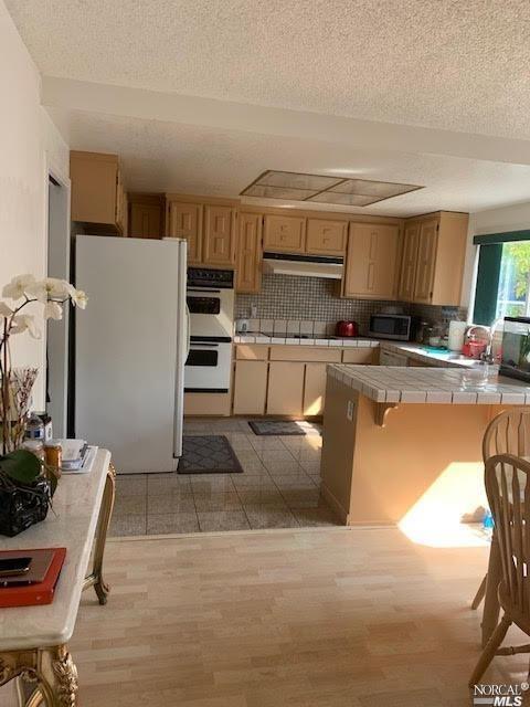 1320 E Greenmont Dr, Vallejo, CA 94591 photo 11
