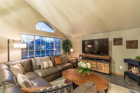 2108 Saint Augustine Cir, Petaluma, CA 94954 photo 6