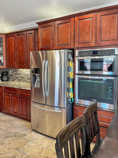 870 Walden Ct, Fairfield, CA 94533 photo 4