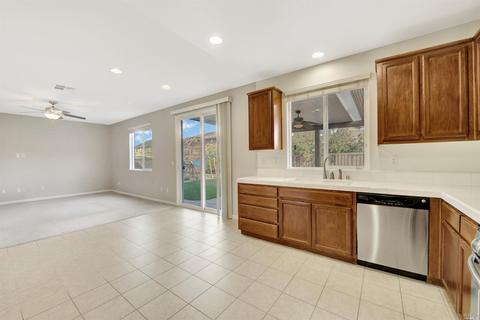 2048 Hamstead Ct, Vacaville, CA 95687 photo 14