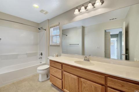 2048 Hamstead Ct, Vacaville, CA 95687 photo 22