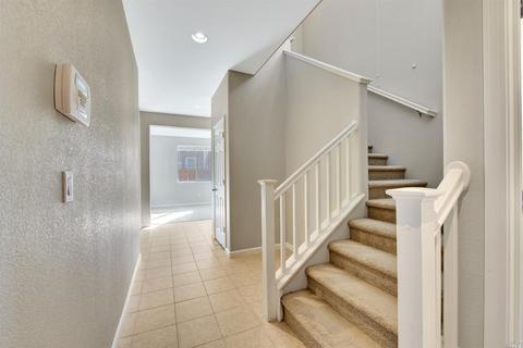 2048 Hamstead Ct, Vacaville, CA 95687 photo 8
