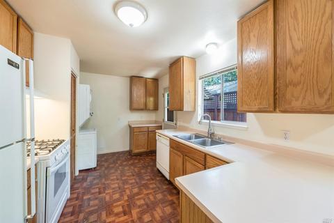 908-910 Wright St, Santa Rosa, CA 95404 photo 12
