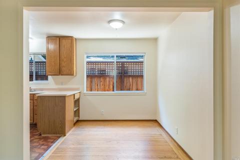 908-910 Wright St, Santa Rosa, CA 95404 photo 8