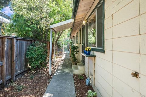 908-910 Wright St, Santa Rosa, CA 95404 photo 2