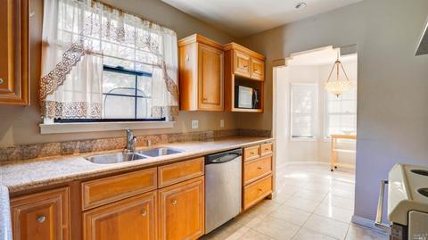 1332 Tuolumne St, Vallejo, CA 94590 photo 11