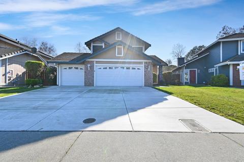 255 Holly Ct, Dixon, CA 95620 photo 1