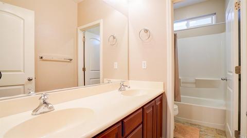 806 Hampton St, Vacaville, CA 95687 photo 18