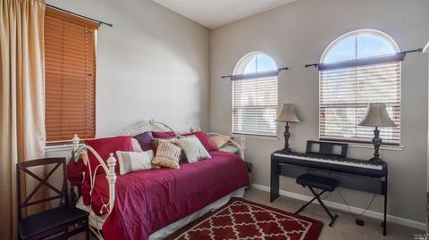 806 Hampton St, Vacaville, CA 95687 photo 12