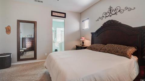 806 Hampton St, Vacaville, CA 95687 photo 23
