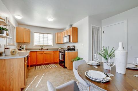 9870-9878 Sunray Pl, Windsor, CA 95492 photo 11