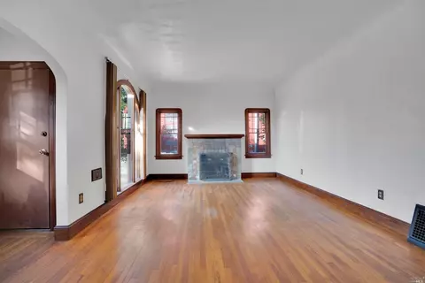 830 Louisiana St, Vallejo, CA 94590 photo 4