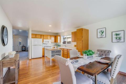 543 Cockspur Ct, Windsor, CA 95492 photo 7
