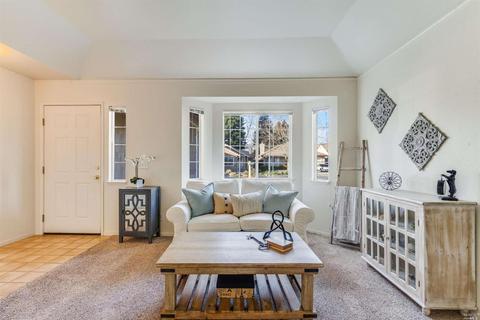 543 Cockspur Ct, Windsor, CA 95492 photo 3