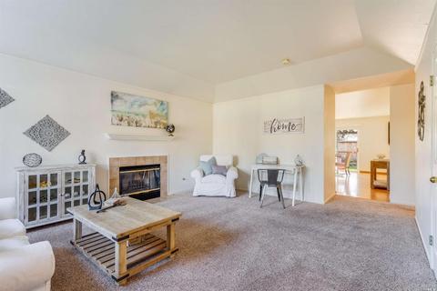 543 Cockspur Ct, Windsor, CA 95492 photo 4