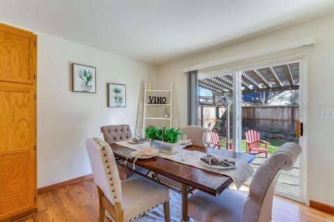 543 Cockspur Ct, Windsor, CA 95492 photo 8