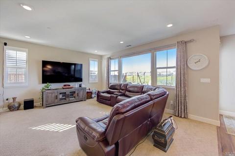 8842 Blue River Dr, Vallejo, CA 94591 photo 9