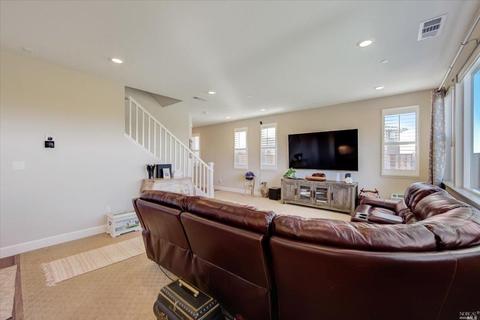 8842 Blue River Dr, Vallejo, CA 94591 photo 8
