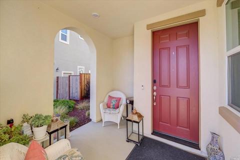 8842 Blue River Dr, Vallejo, CA 94591 photo 4