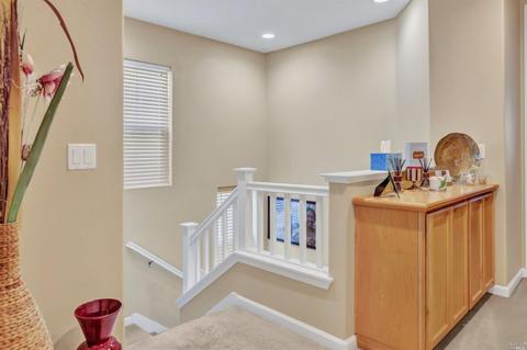 8085 Red Oak Ct, Vallejo, CA 94591 photo 21