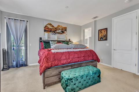 8085 Red Oak Ct, Vallejo, CA 94591 photo 16