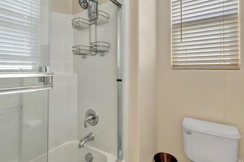 8085 Red Oak Ct, Vallejo, CA 94591 photo 28