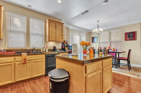 8085 Red Oak Ct, Vallejo, CA 94591 photo 40