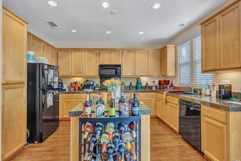 8085 Red Oak Ct, Vallejo, CA 94591 photo 38