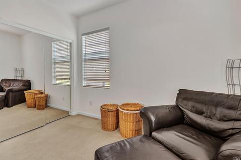 8085 Red Oak Ct, Vallejo, CA 94591 photo 30