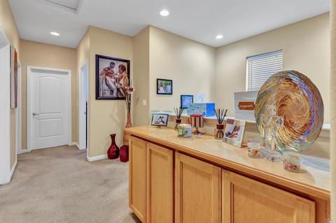 8085 Red Oak Ct, Vallejo, CA 94591 photo 20
