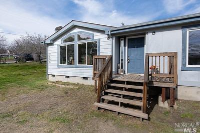 7404 June Bug Ln, Vacaville, CA 95688 photo 2
