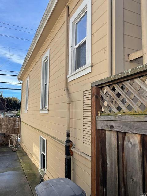 1321 Sutter St, Vallejo, CA 94590 photo 17