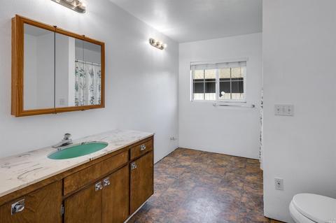 8624 Alden Ln, Windsor, CA 95492 photo 10