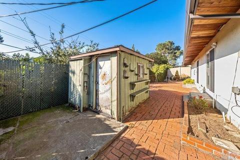 395 Springbrook Dr, Vallejo, CA 94591 photo 24